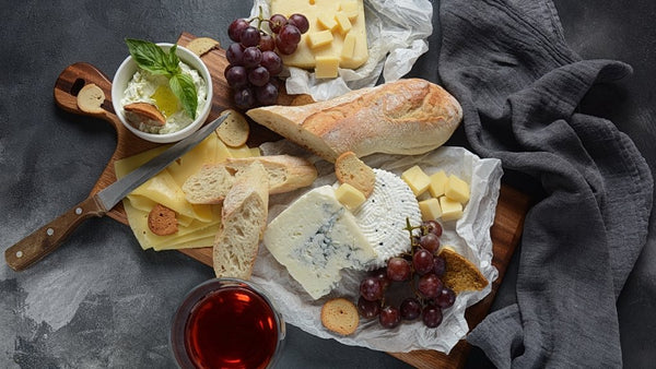 How to make your own Cheese Platter? - Les Gastronomes