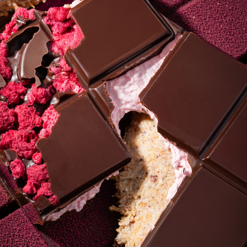 Layers Berry Fluffy Chocolate Bar — 150g